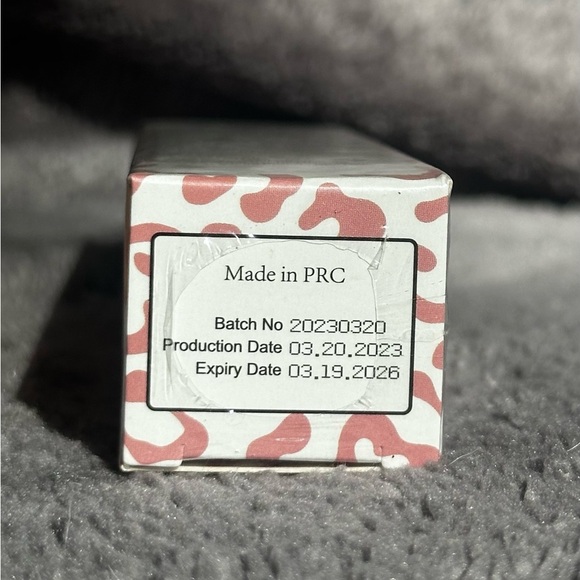 Brand new and sealed- Luxe Leigh Lash Growth Serum - Picture 5 of 5